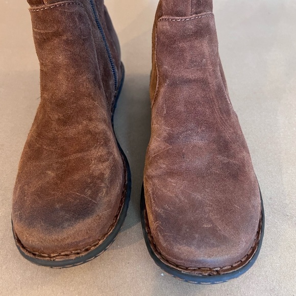 NWOB Born Women's Caladium Tall Lace Brown Leather Boots Flat Round Toe US 6.5 - Picture 2 of 10